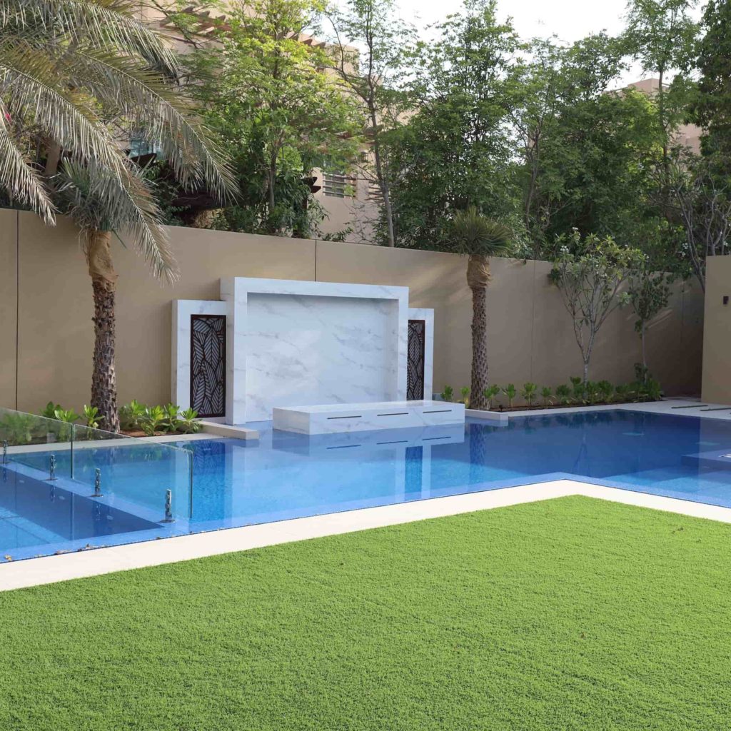 pool with wall feature